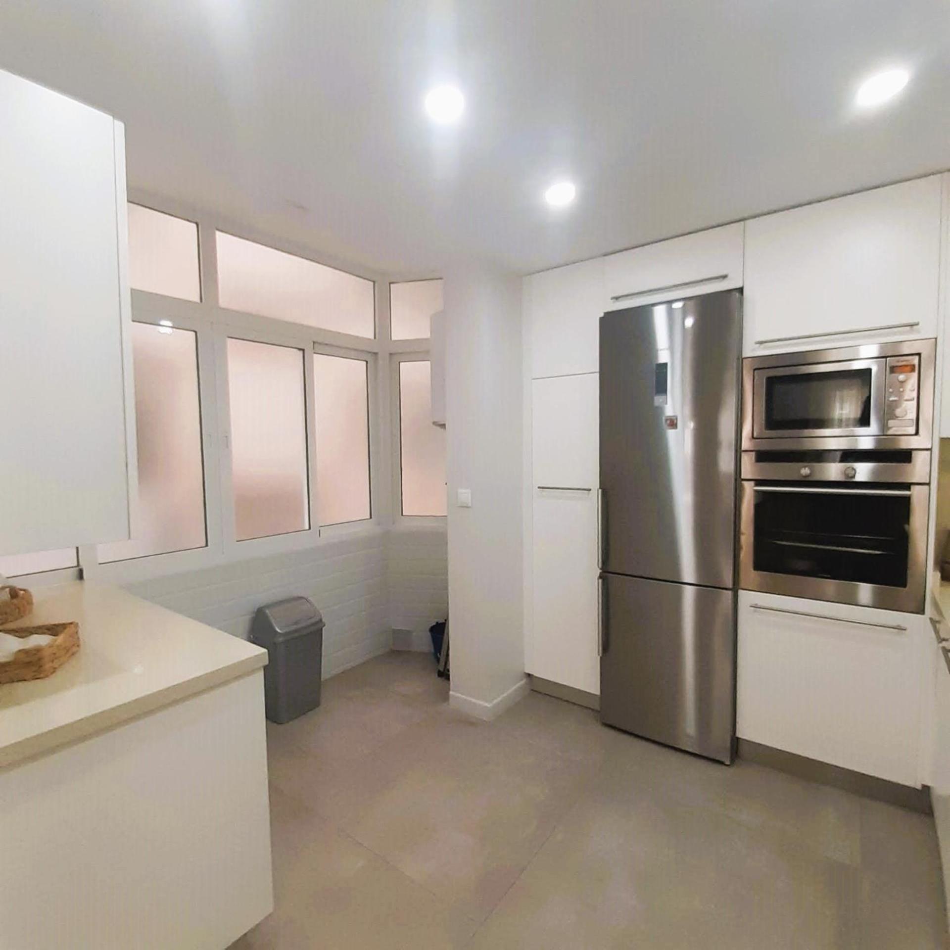 Mendoza A Un Paso De La Playa Apartment Malaga Luaran gambar