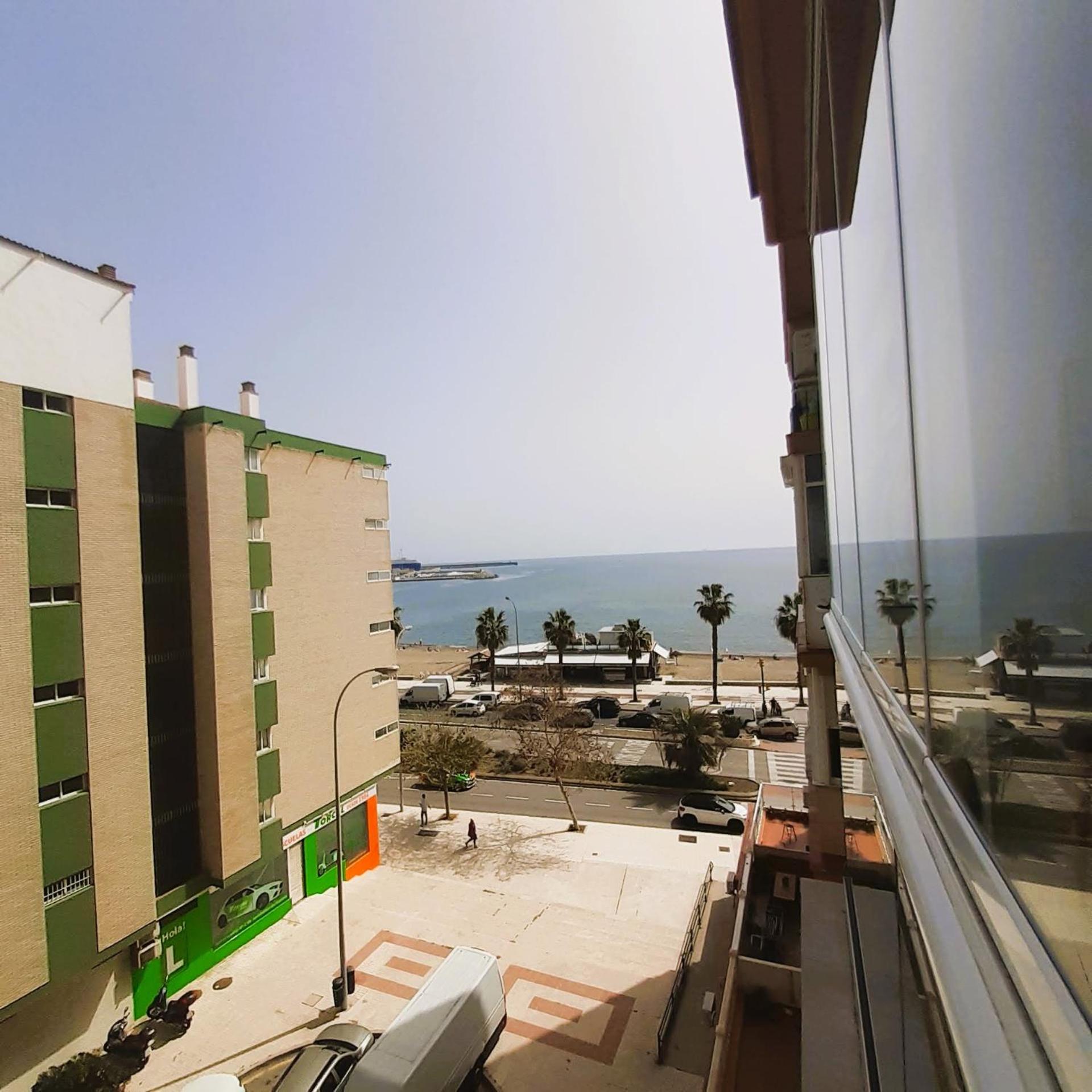 Mendoza A Un Paso De La Playa Apartment Malaga Luaran gambar