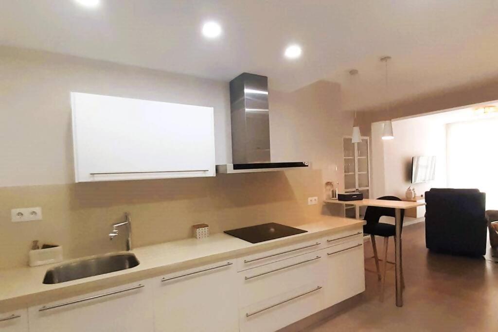 Mendoza A Un Paso De La Playa Apartment Malaga Luaran gambar