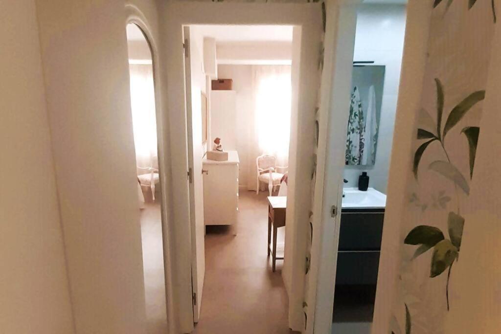 Mendoza A Un Paso De La Playa Apartment Malaga Luaran gambar