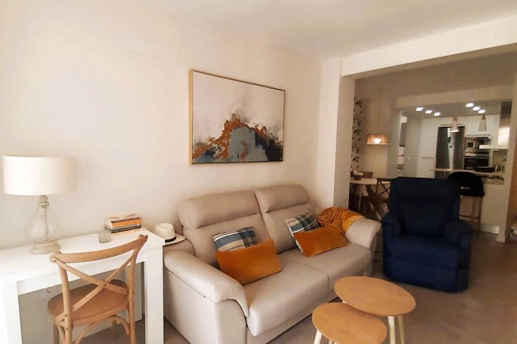 Mendoza A Un Paso De La Playa Apartment Malaga Luaran gambar