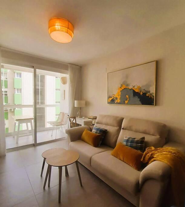 Mendoza A Un Paso De La Playa Apartment Malaga Luaran gambar