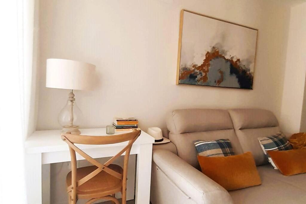 Mendoza A Un Paso De La Playa Apartment Malaga Luaran gambar